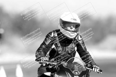 media/Nov-06-2023-Moto Forza (Mon) [[ce023d0744]]/4-Beginner Group/Session 3 (Track Exit)/